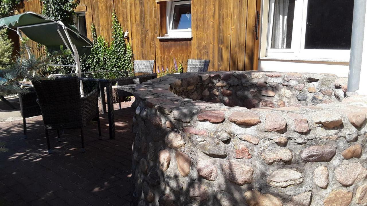 Gaestezimmer Sommer Locktow Bagian luar foto