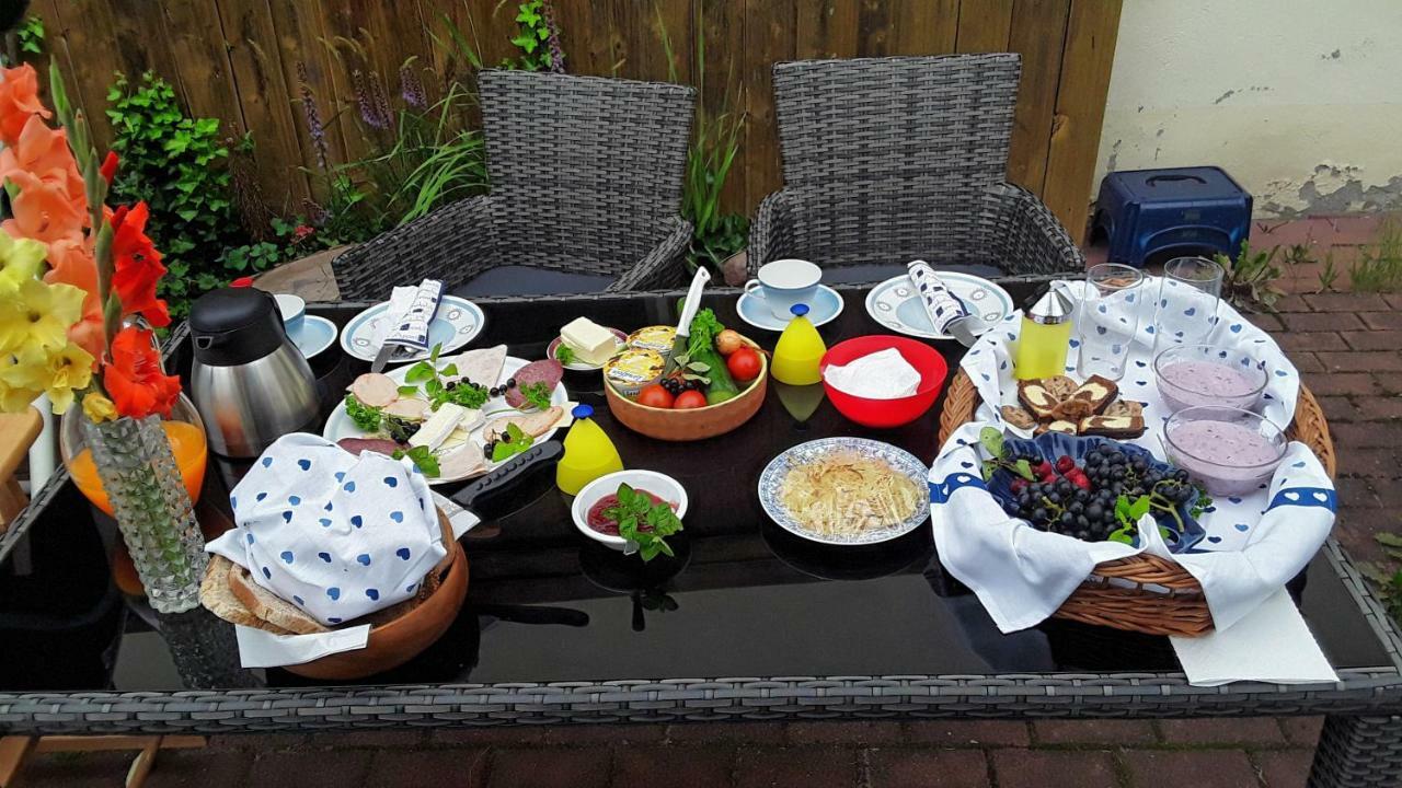 Gaestezimmer Sommer Locktow Bagian luar foto